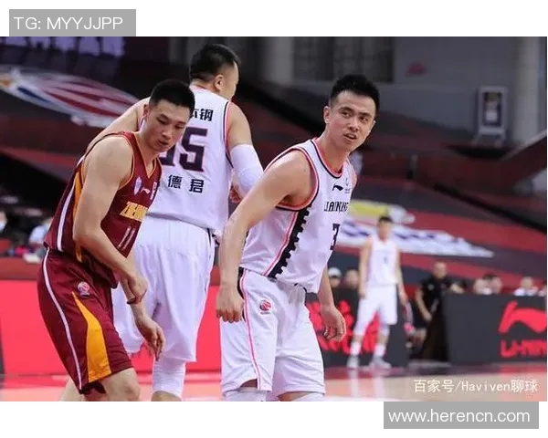 赛后复盘：广州篮球队与北京篮球队技术对决的精彩分析与总结